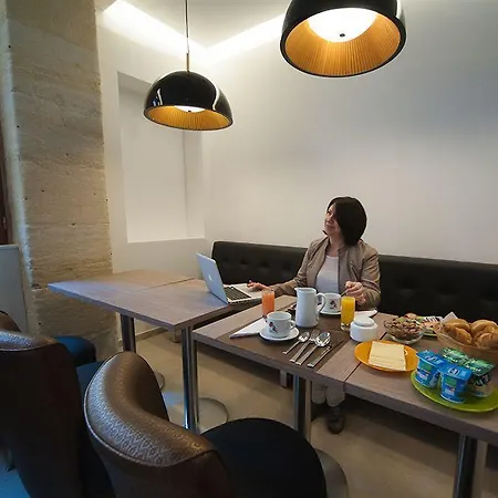 Central Hotel 3* Παρίσι