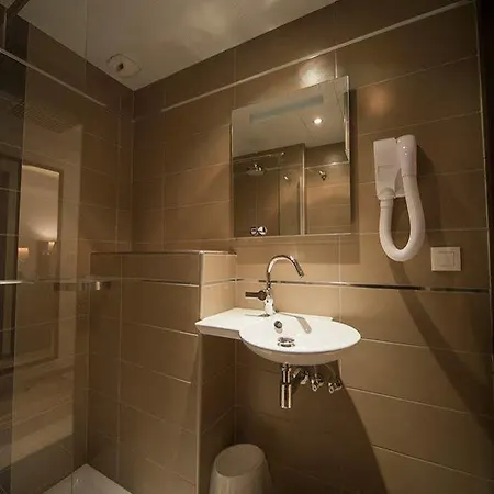 Central Hotel Ξενοδοχείο 3*
