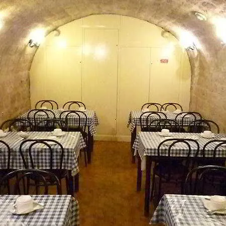 Hotel Central Hotel 3*