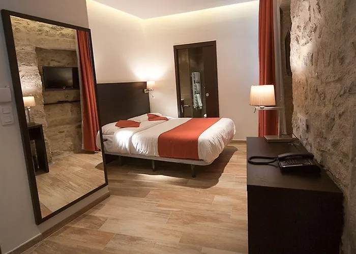 Central Hotel باريس