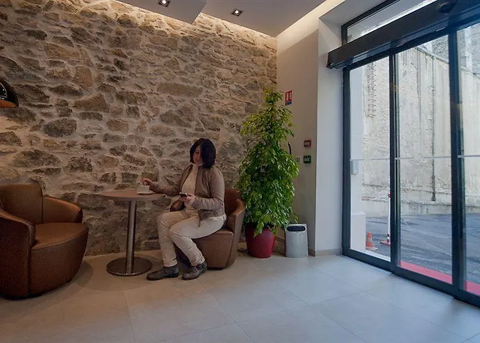 Central Hotel 3*