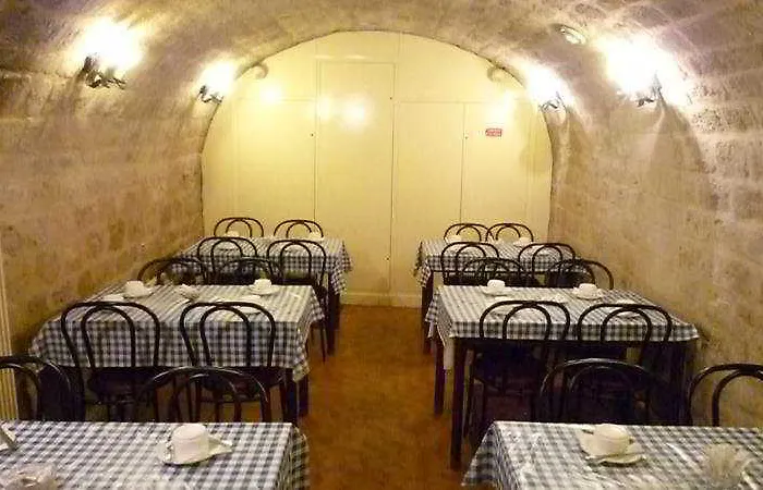 Hotel Central Hotel 3*