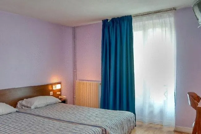 فندق Central Hotel 3*