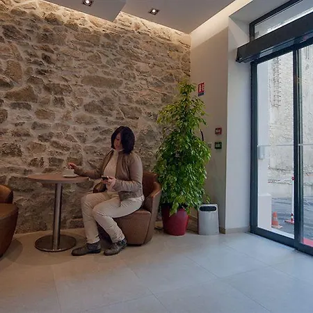 Central Hotel 3*