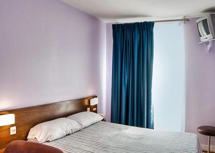Hotel Central Hotel 3*