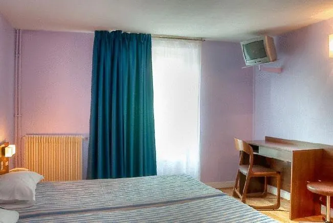 Central Hotel 3*